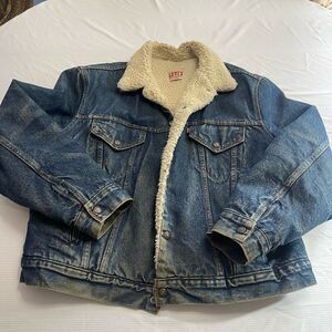 Levi’s VTG Trucker Denim Jacket Size 46R